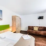 Apart Jasmin Apartment